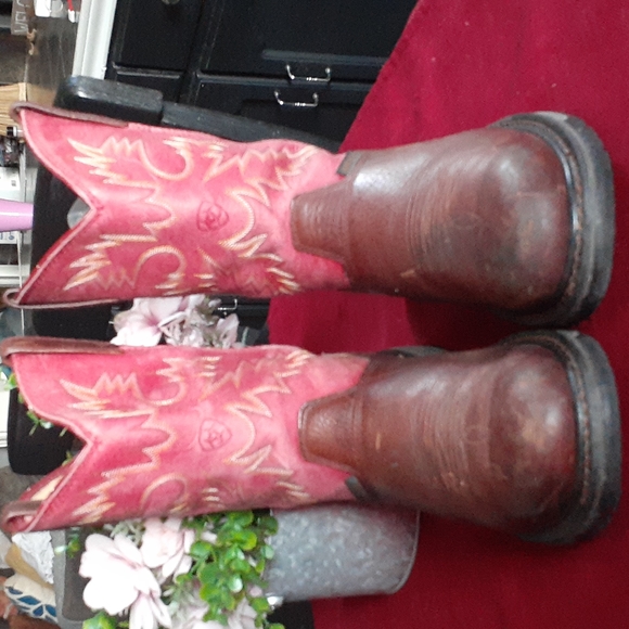 ARIAT WORK BOOTS - Picture 2 of 12